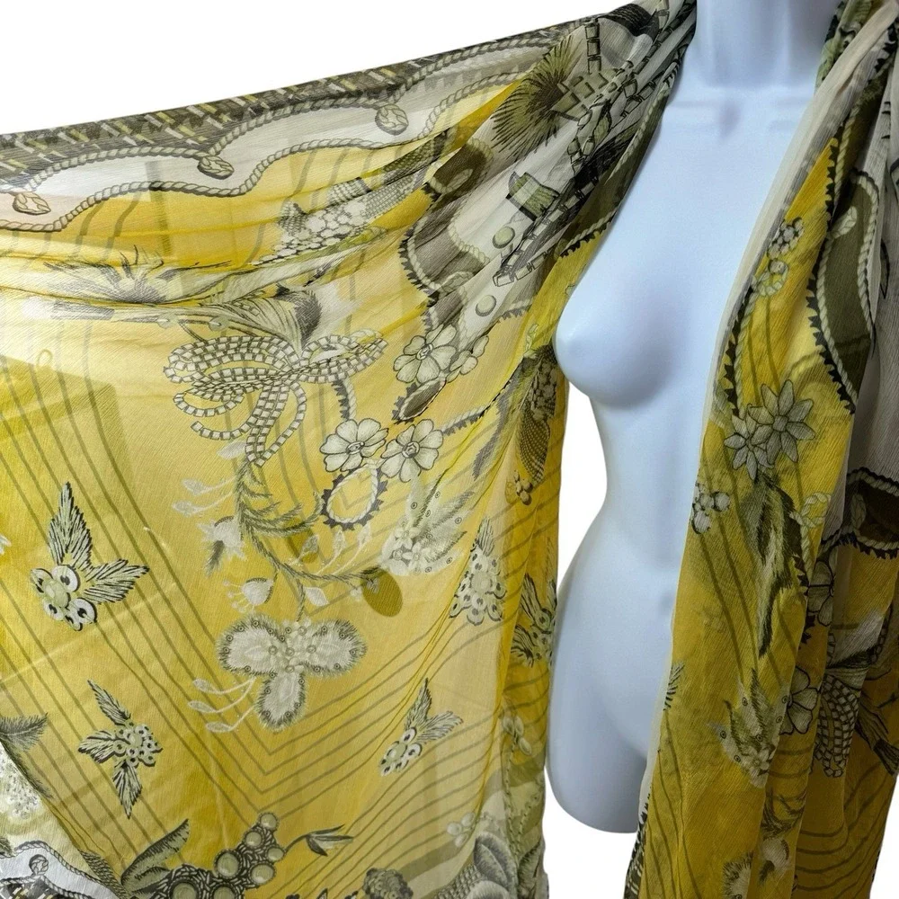 The Unbranded Brand unbranded yellow