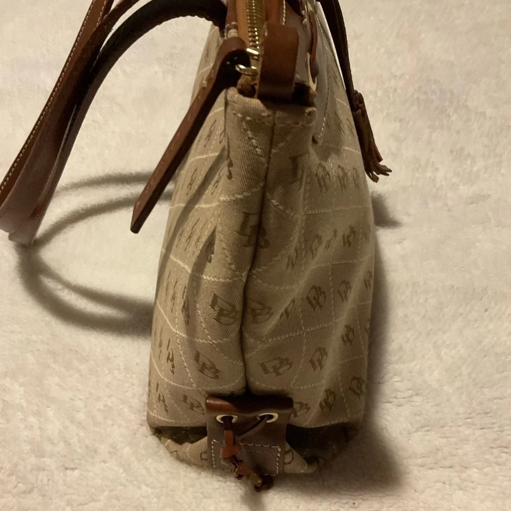 Dooney & Bourke authentic jacquard