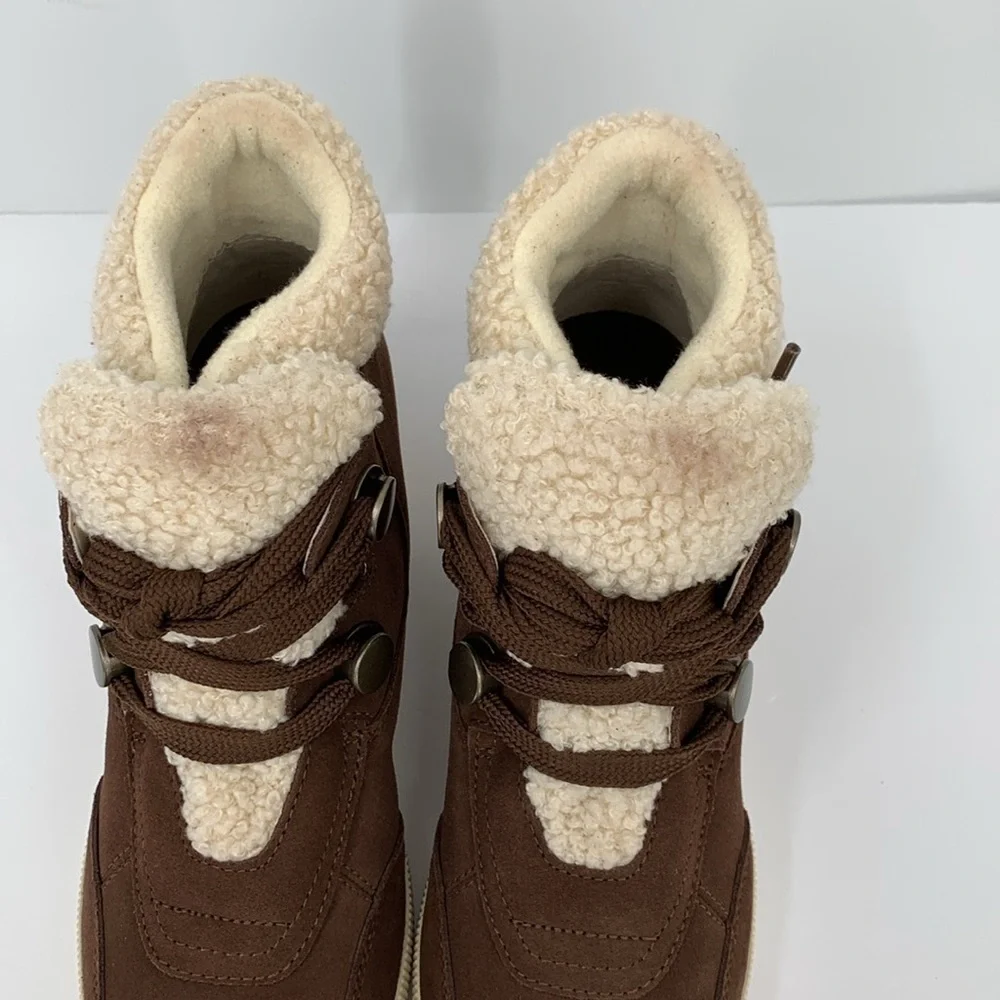 Sorel out about