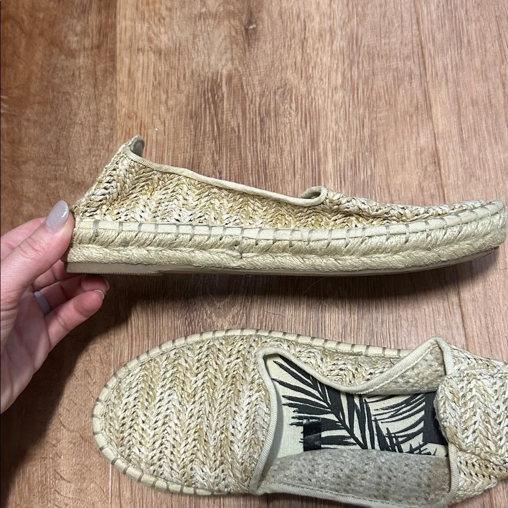 DV by Dolce Vita stylish comfortable