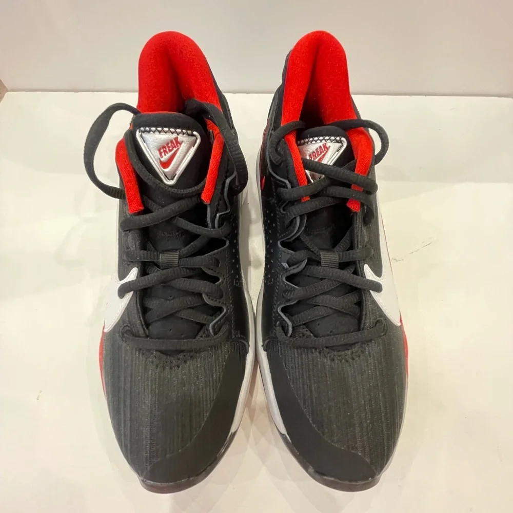 Nike stylish sneakers