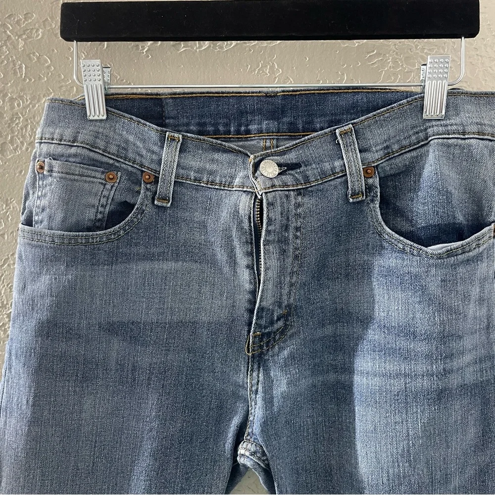 Levis stylish light