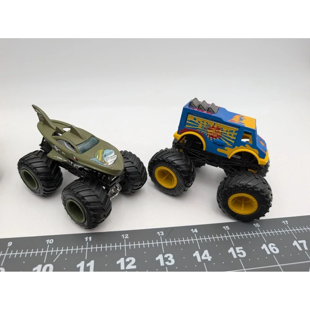 Hot Wheels some wear