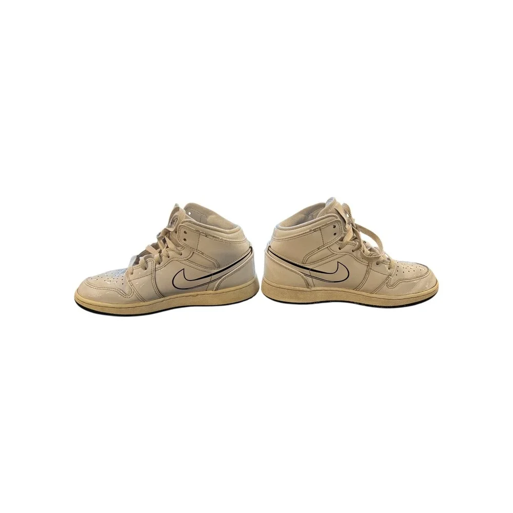 Kids Nike Air Jordan 1 Mid GS White Sneakers Size 4.5Y‎