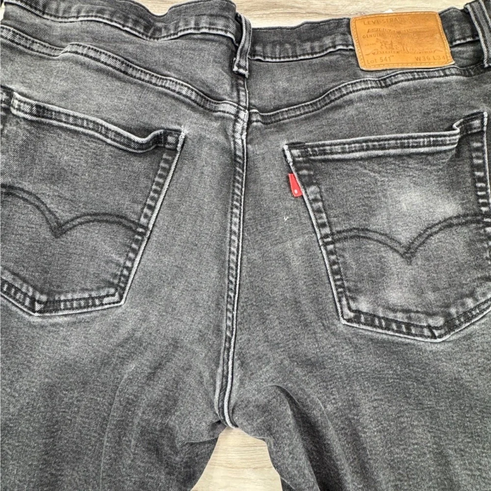 Levis‎ Premium 541 Athletic Taper Jeans Mens 36x34 Washed Black 18181-0636