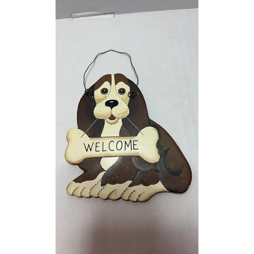 Vintage Wooden Dog Welcome‎ Sign