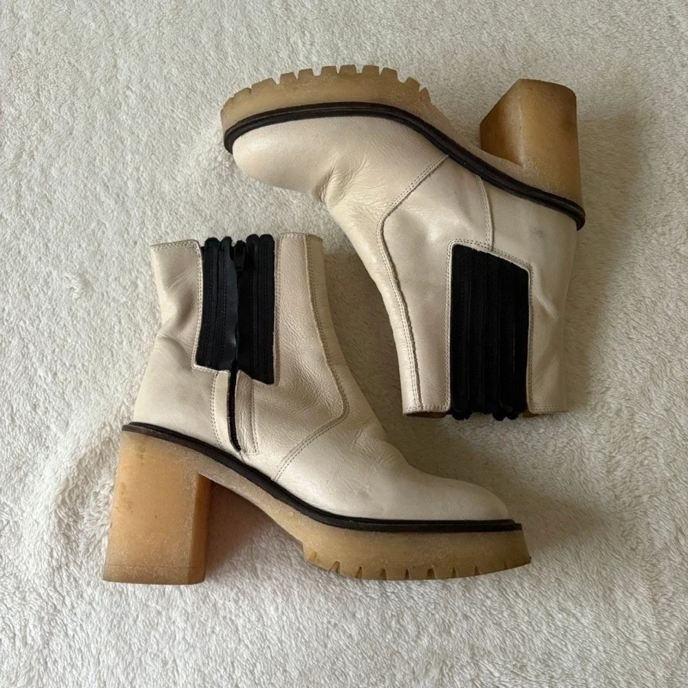 Free People James Chelsea Ankle Boot Women's Sz 6 White Leather Side Zip