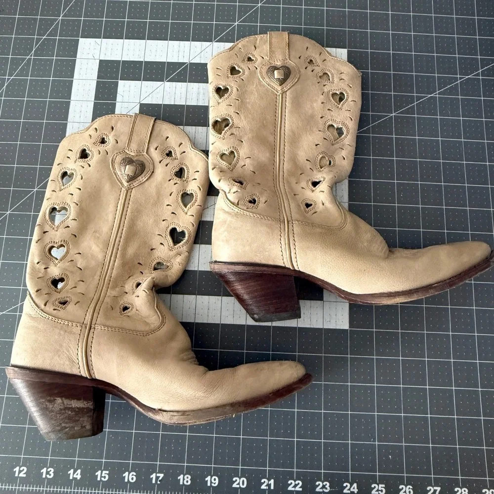 Durango Crush Heart Cowboy Leather Boots Country Western Concho Cottage 6.5M