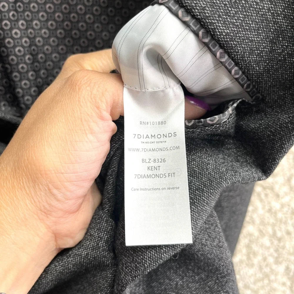 7 Diamonds excellent used