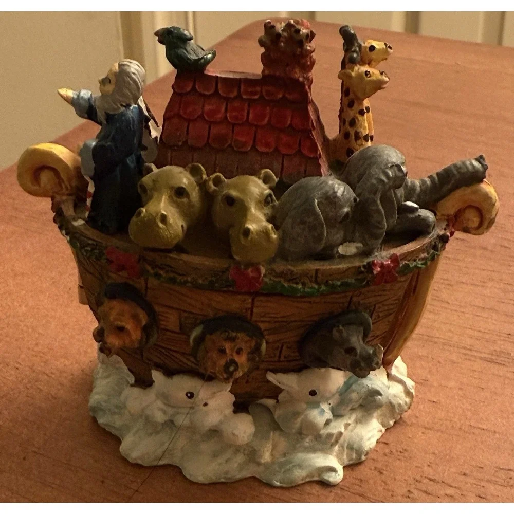 Homco Noah's Ark Figurine with Opening‎ Into Boat for Animals