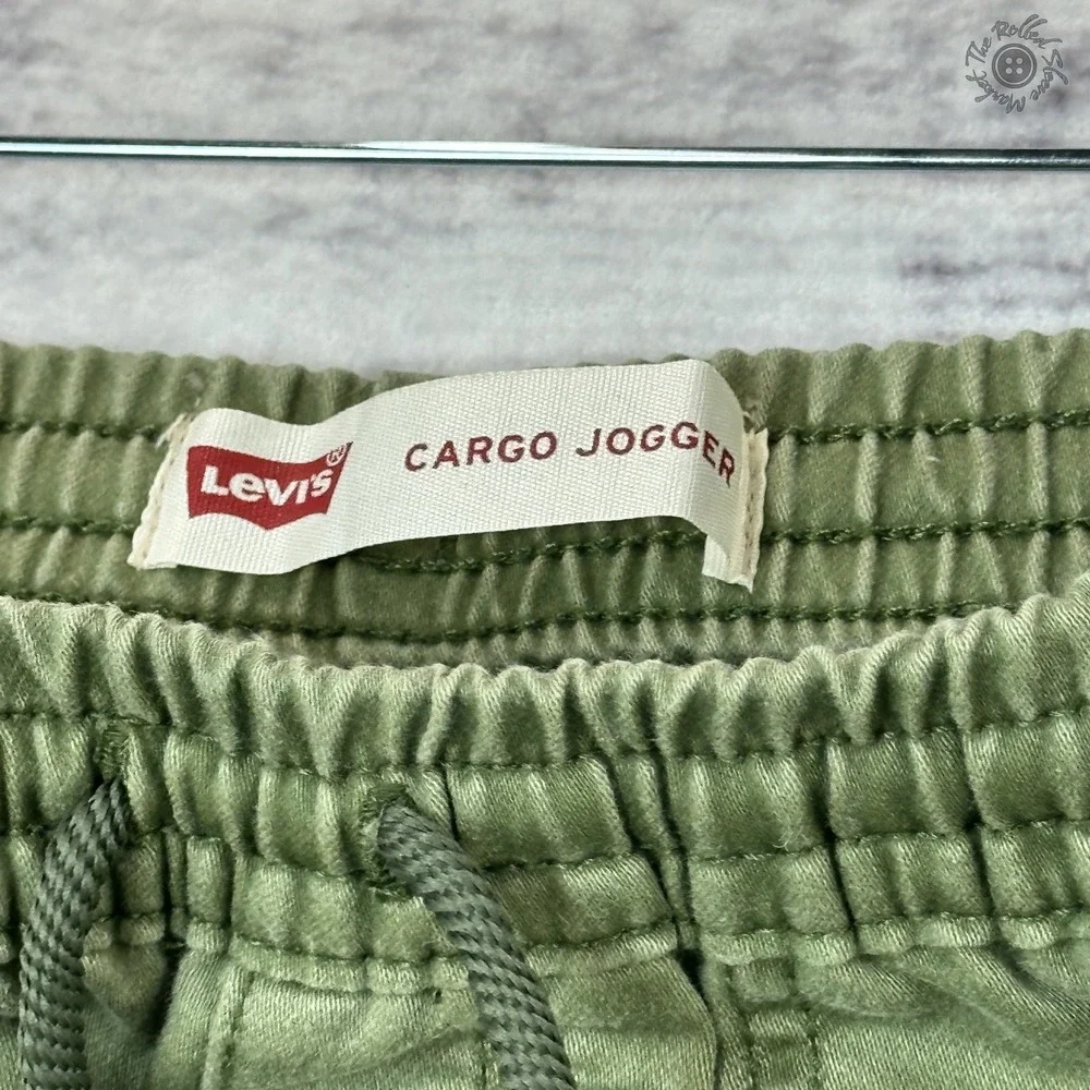 NWT Levi's Dobby Cargo Jogger Pants Boys Medium Olive Green Stretch MSRP‎ $48.00