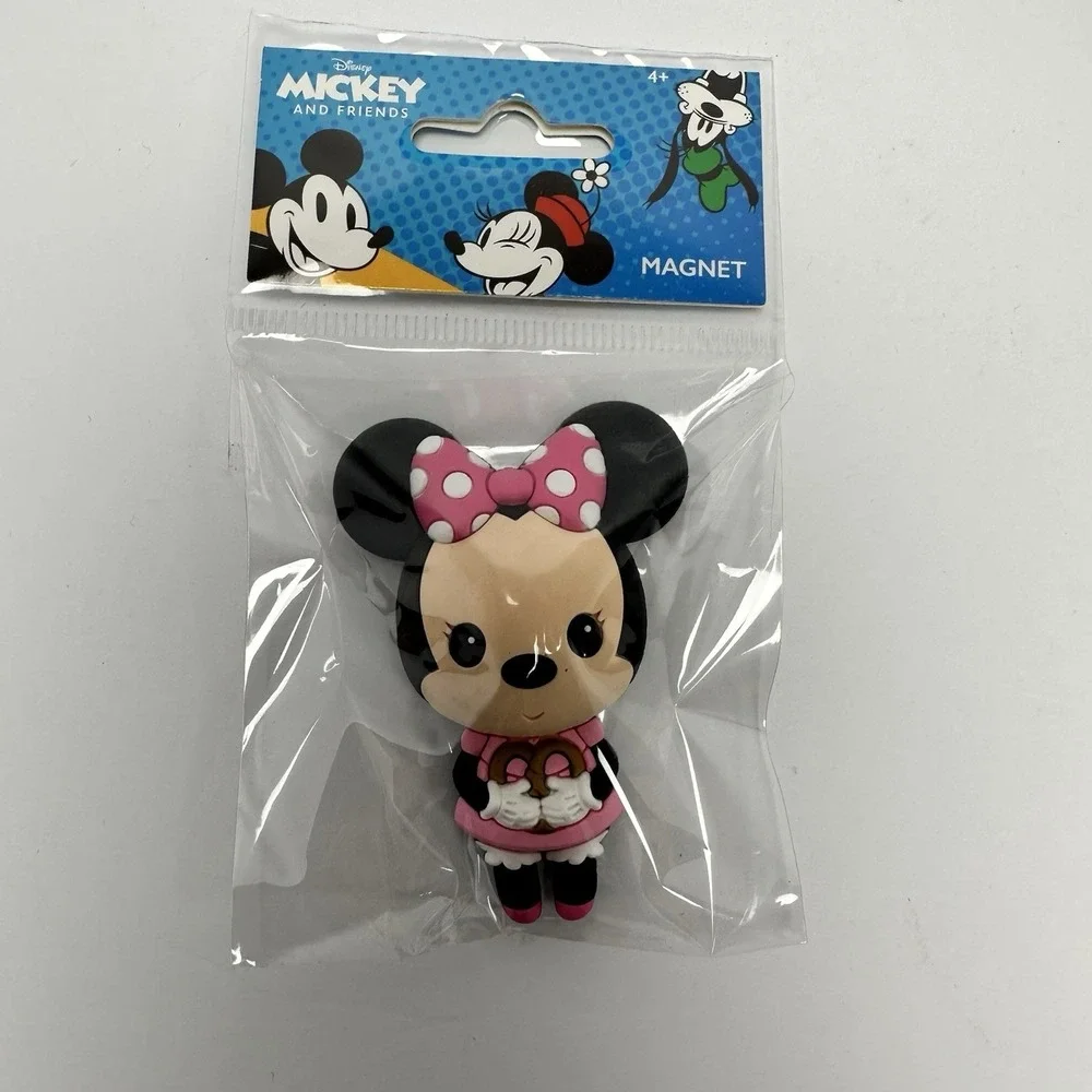 Disney Minnie Mouse Magnet Pink Bow Mickey & Friends Monogram New