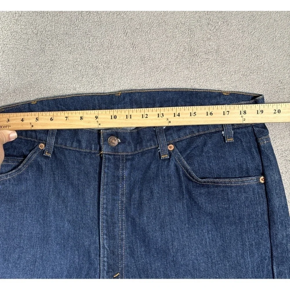 Levis back waist