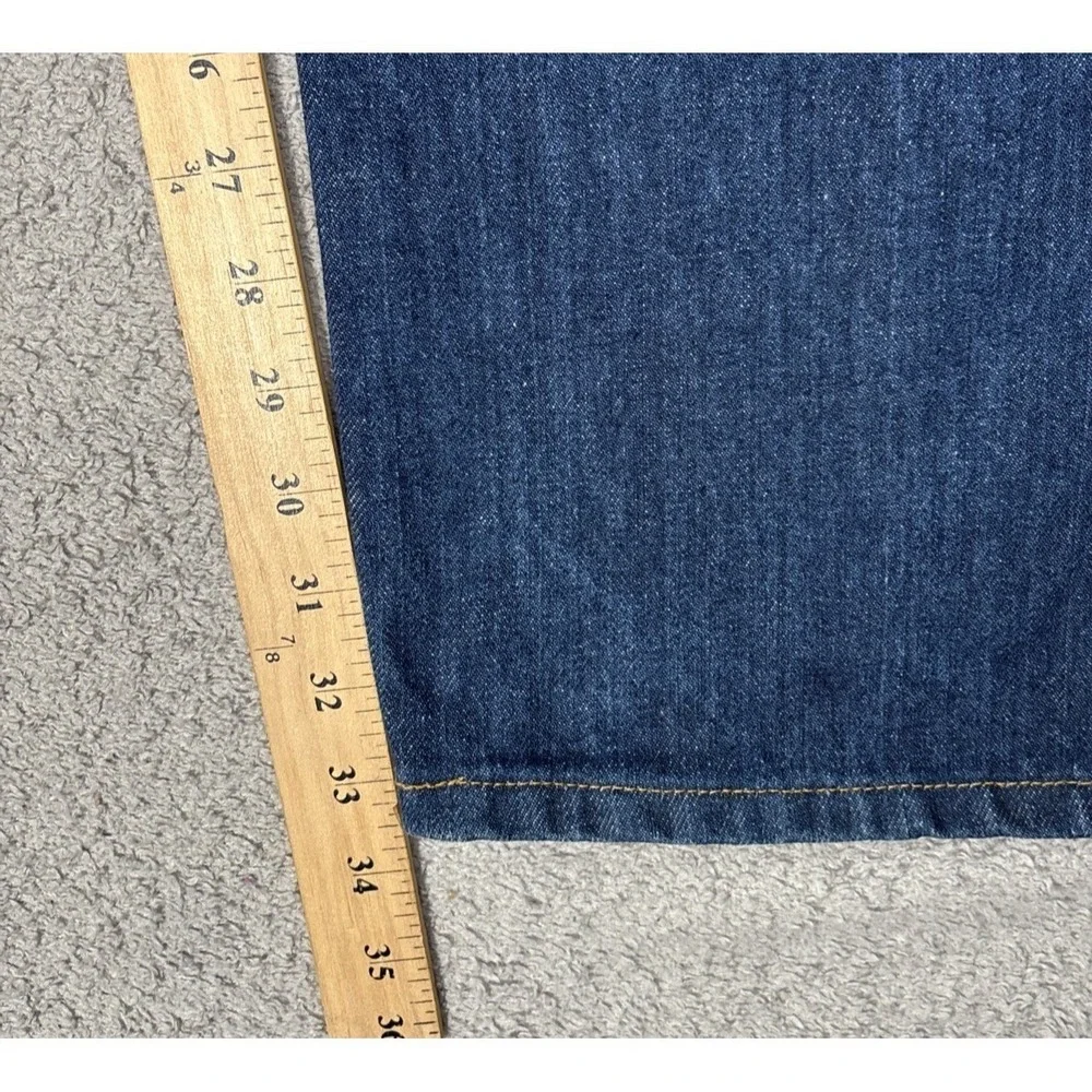 Levis back waist
