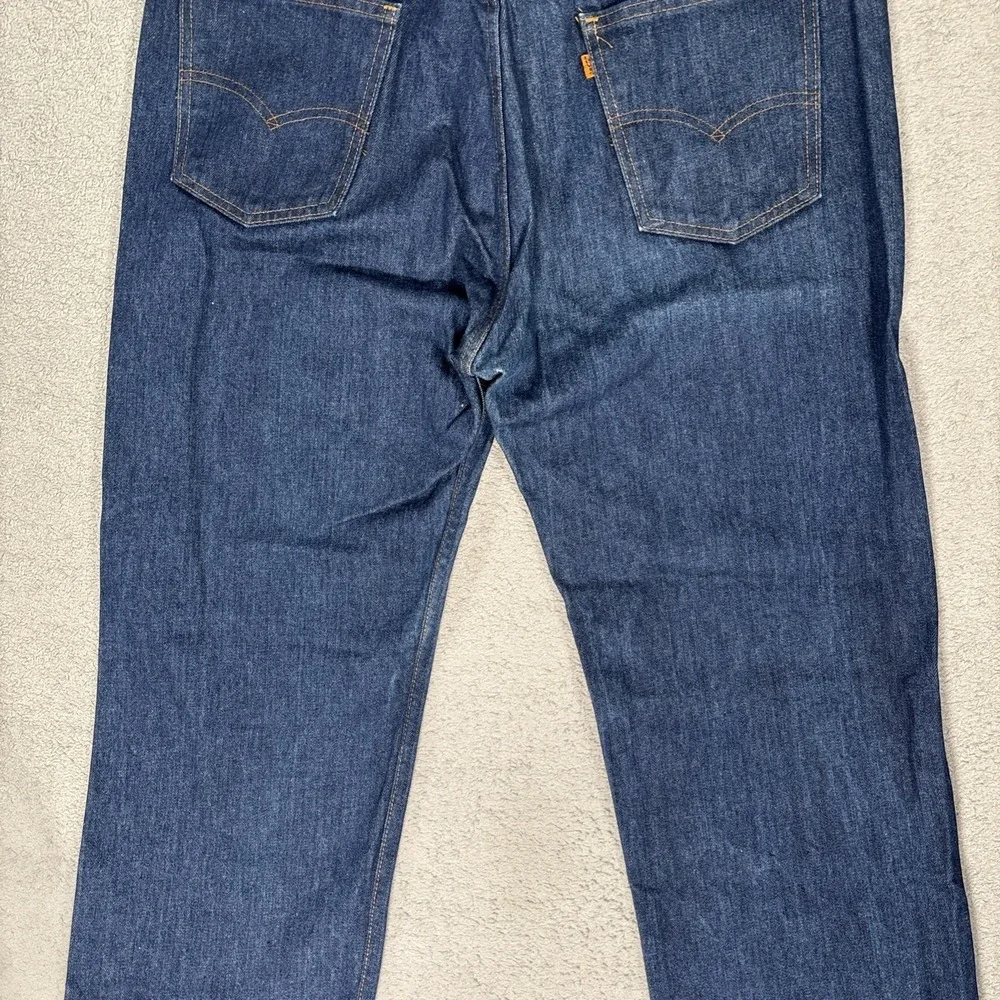 Levis back waist