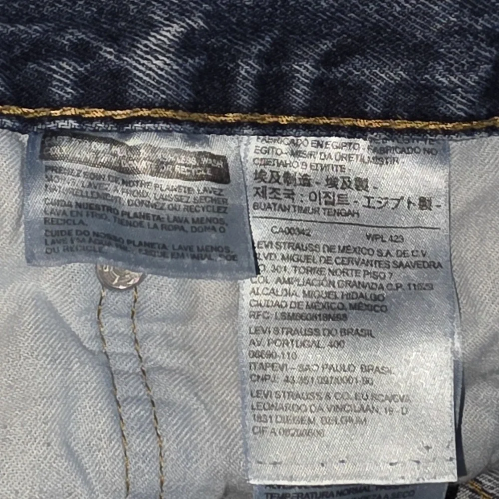 Levi's 550 Denim Blue Jeans Mens 42x 32 Measures 40x30‎