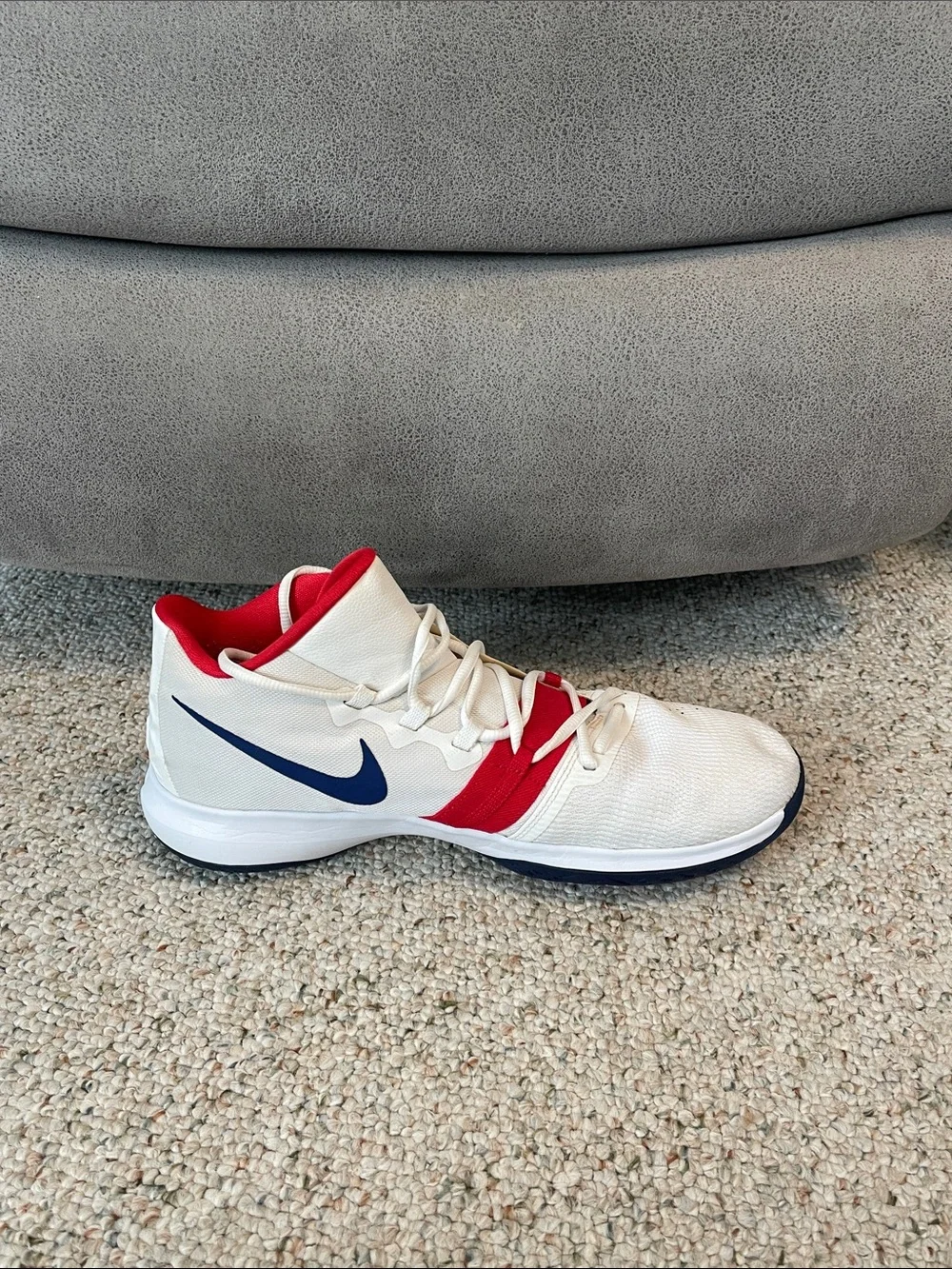 Nike sporty white fit