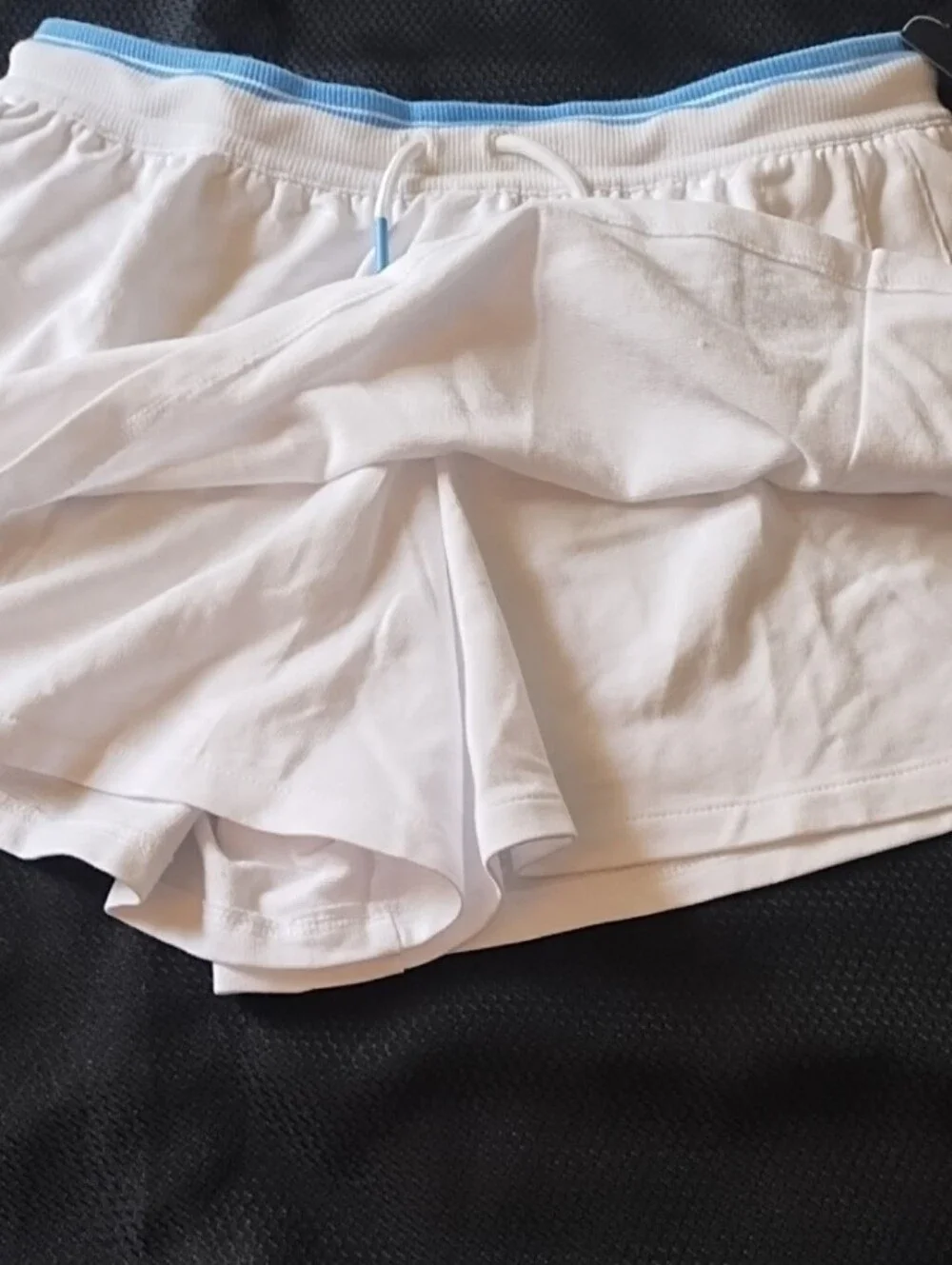 Converse left 40% cotton