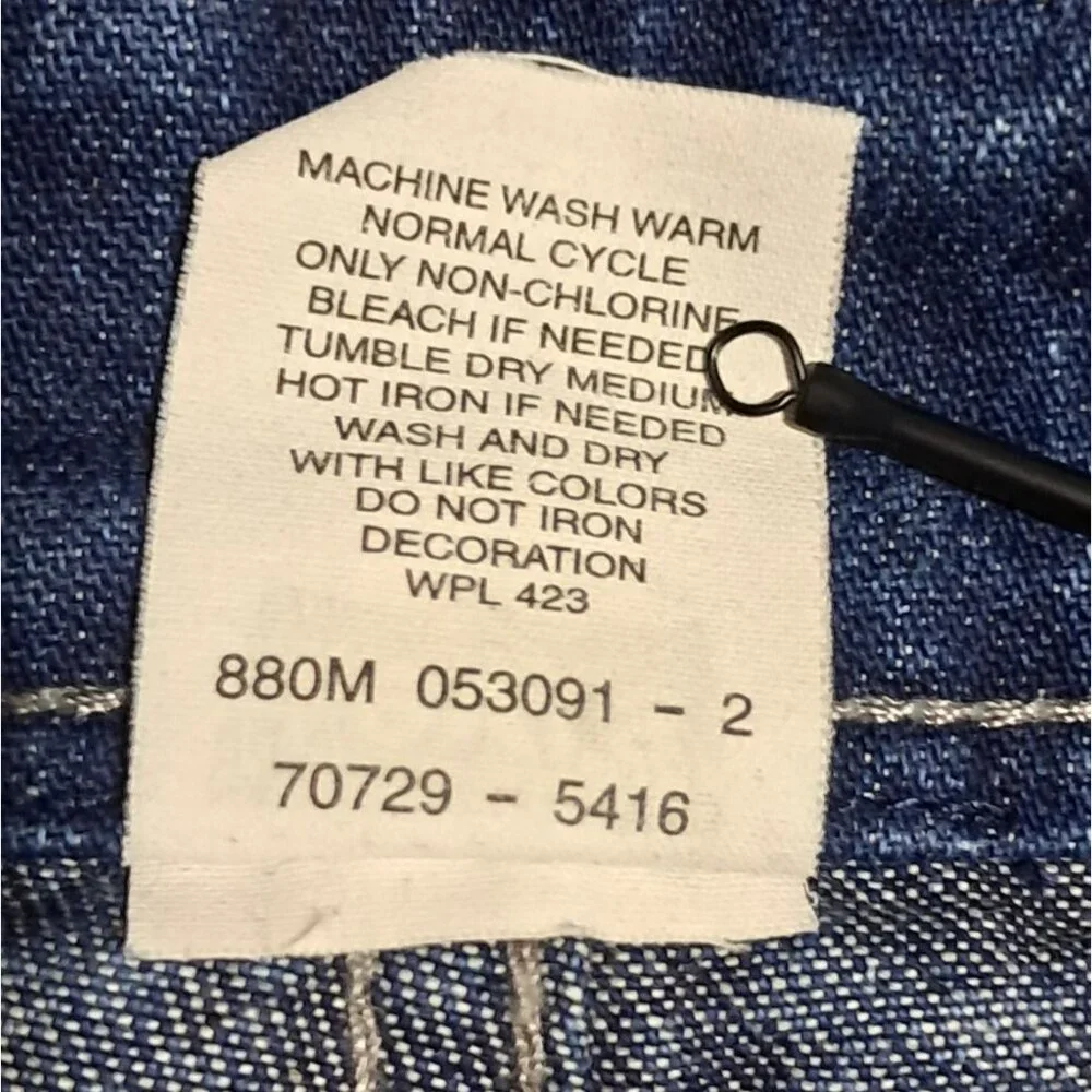 Levis these levi