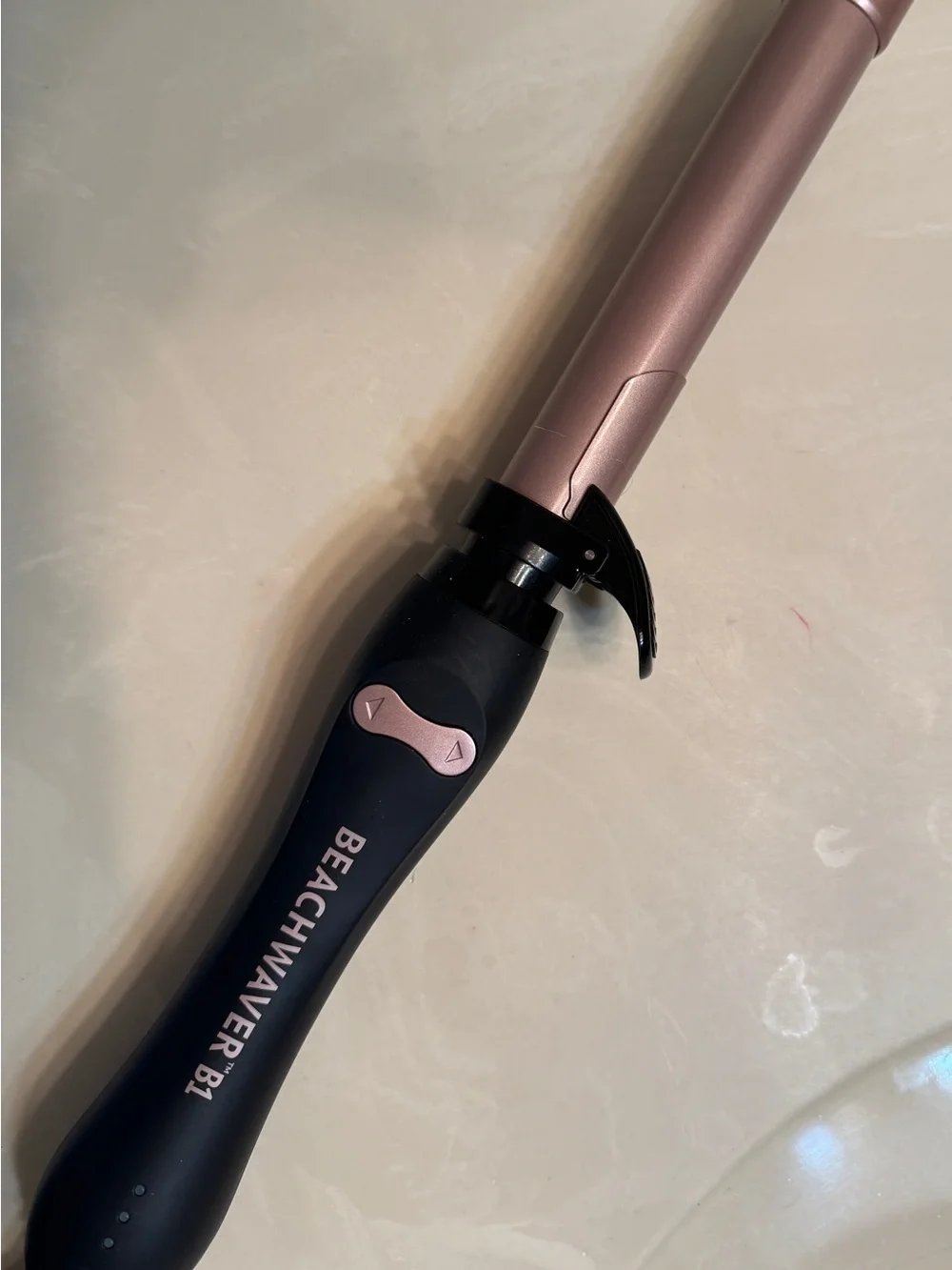 The Beachwaver Co. Rose Gold and Black Beachwaver B1 Curling Iron