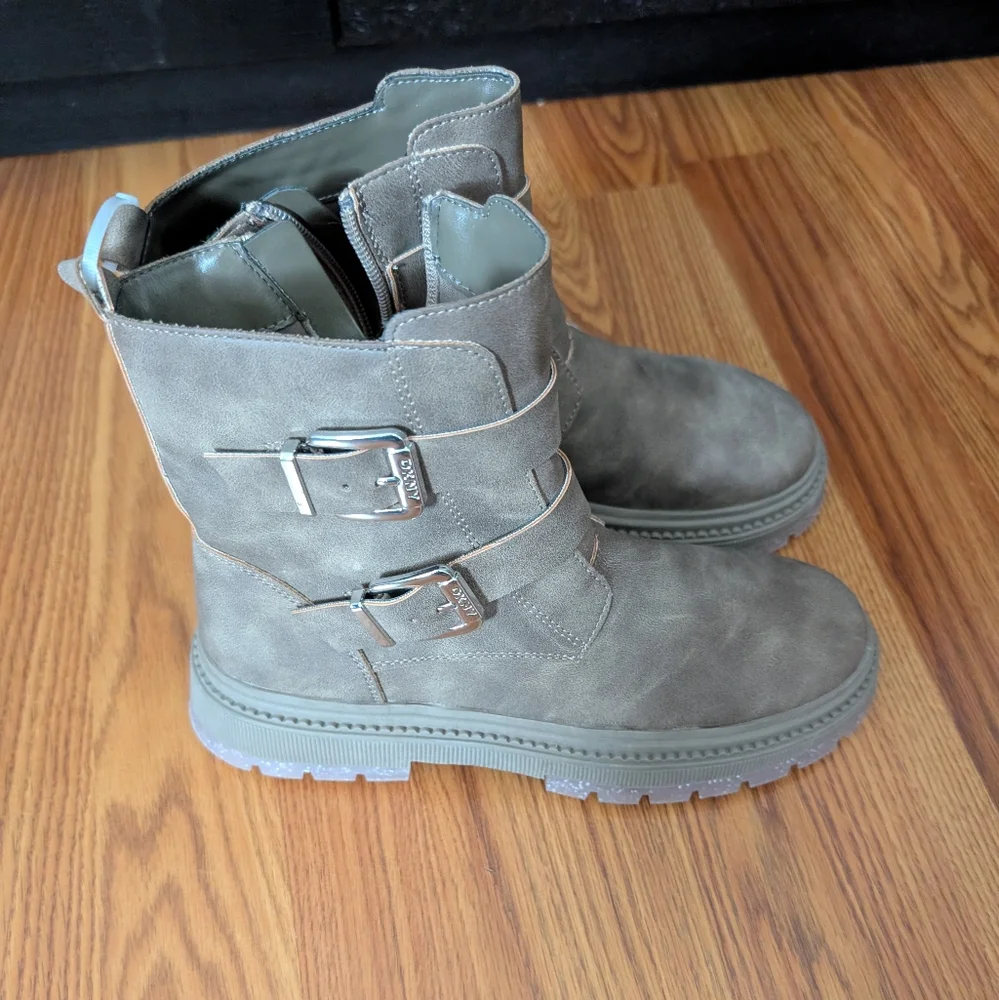 Dkny stylish tan