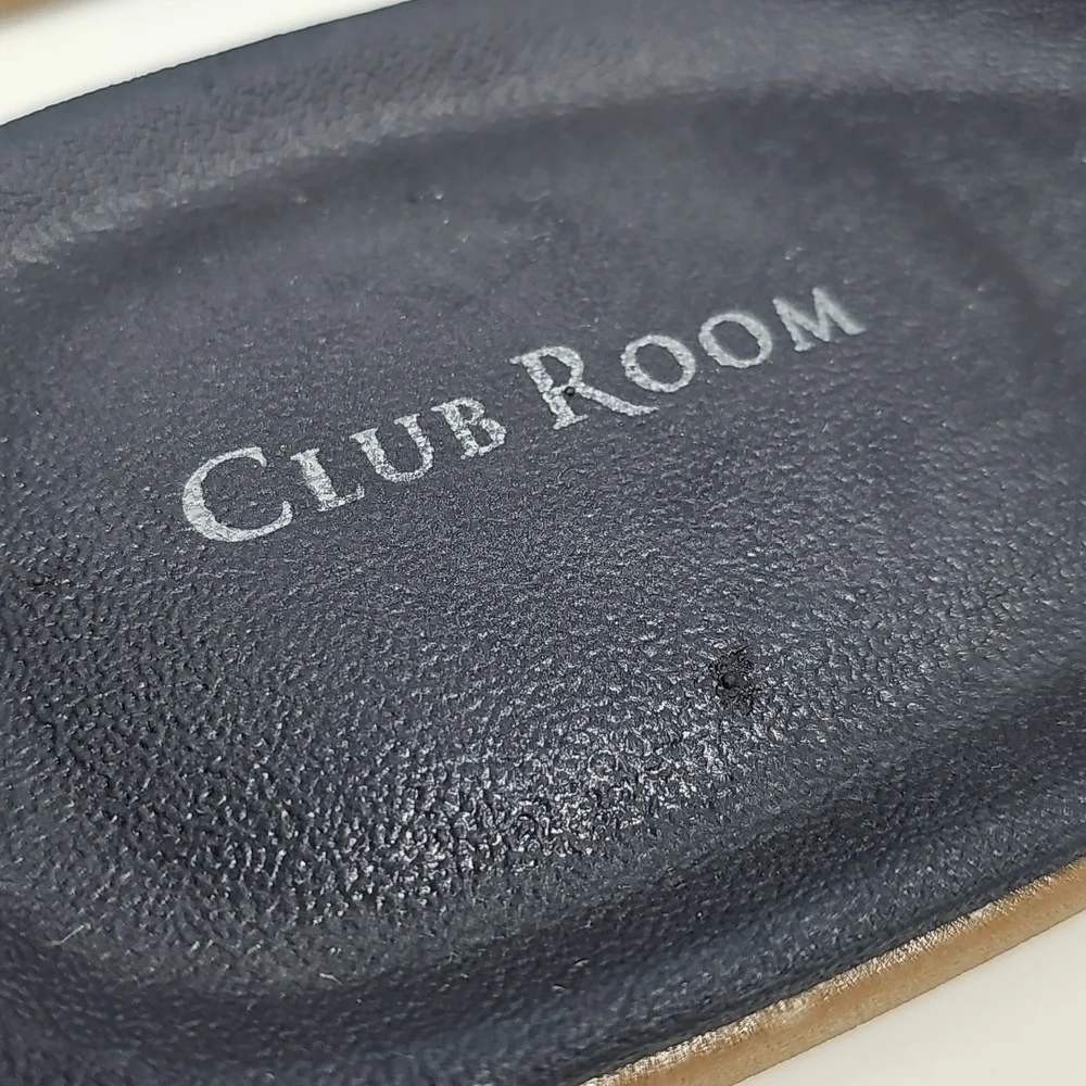 Club Room new tags