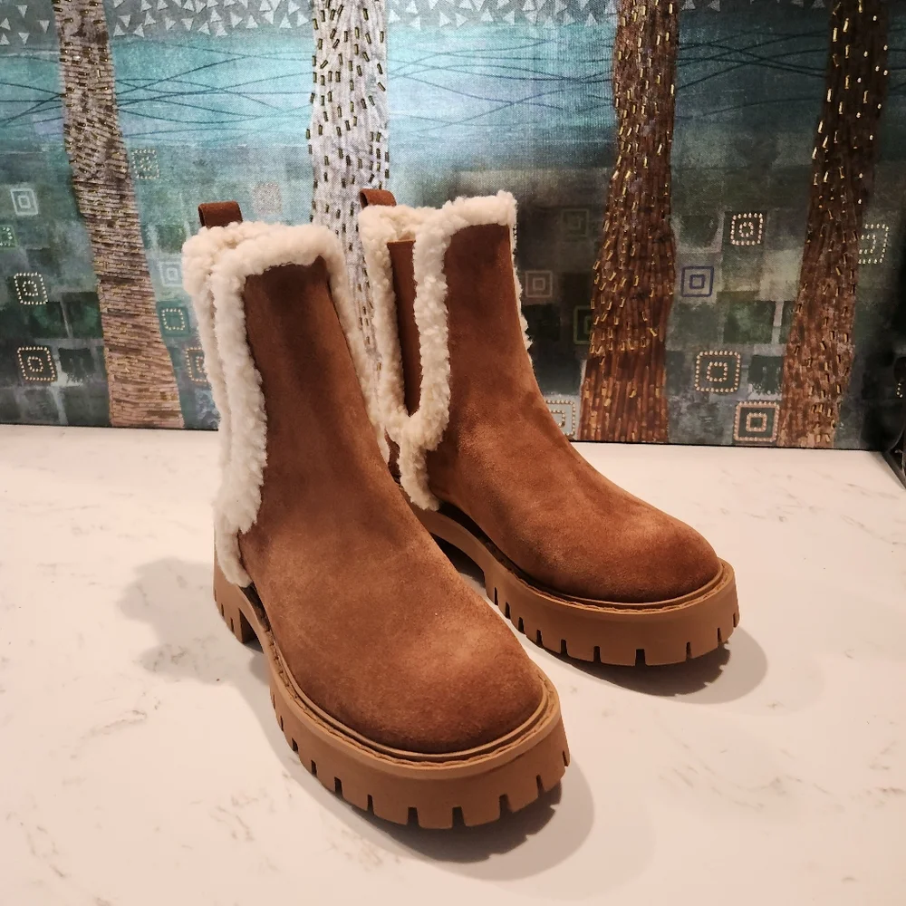 Michael Kors cozy stylish