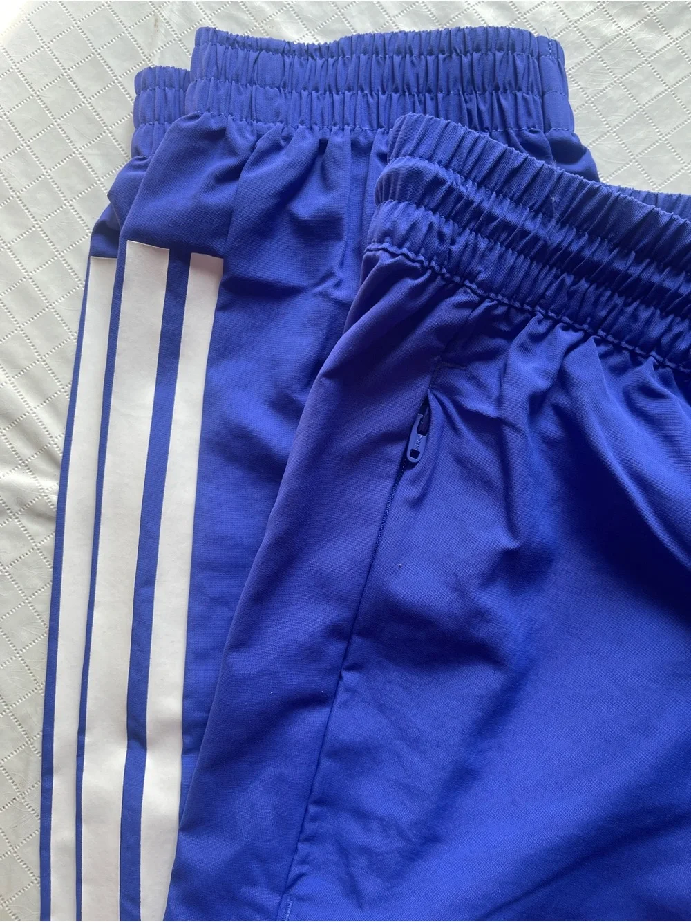 adidas lightweight athletic