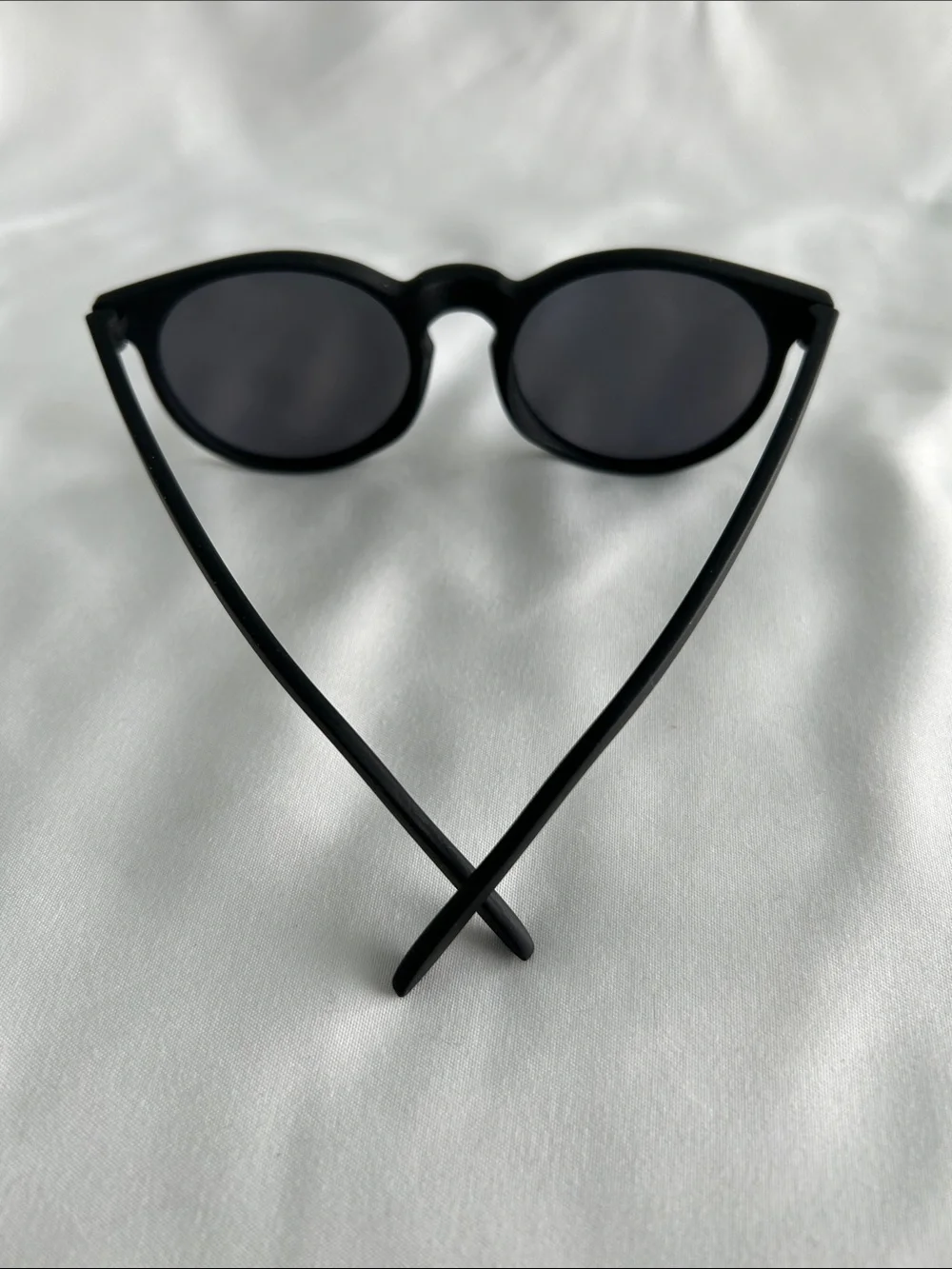 goodr stylish black