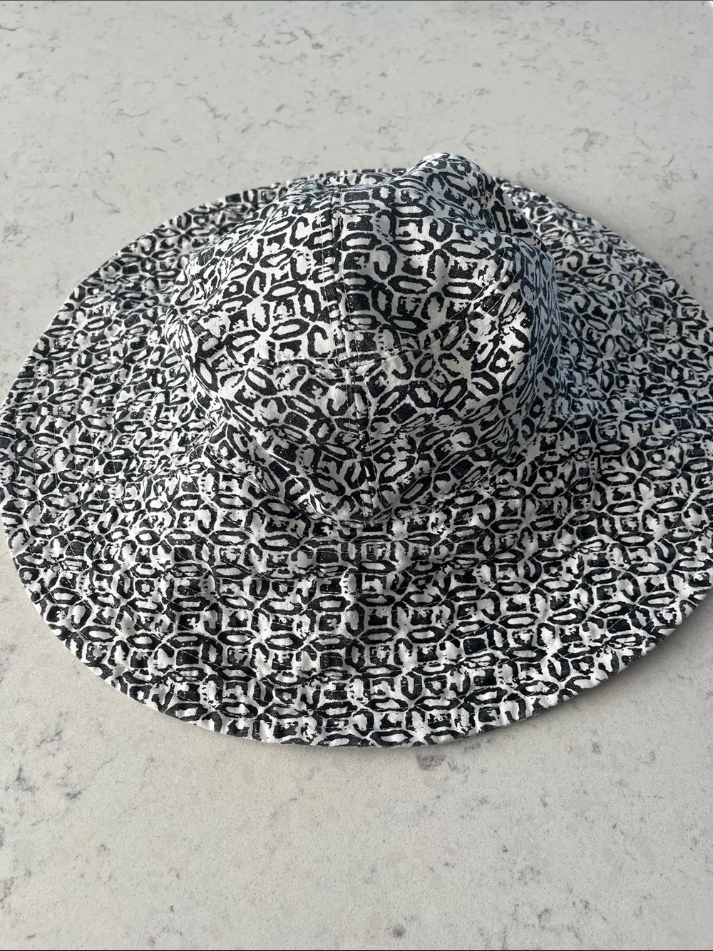 Nordstrom Black and White Printed Hat