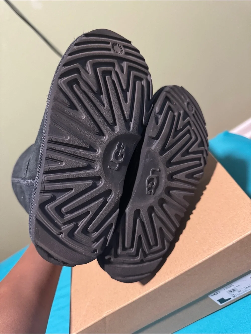 UGG short boots