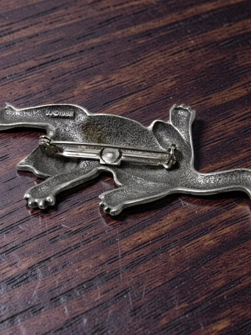 Vintage Signed JJ Jonette Pewter Climbing Cat Brooch/Pin