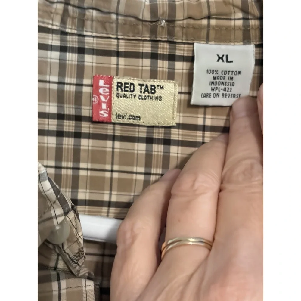 Levis this listing
