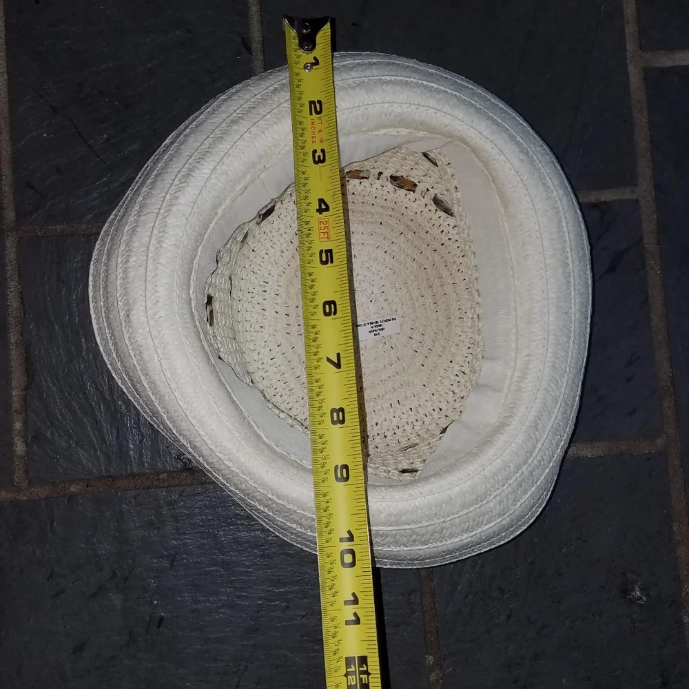 Hat. Wide rim. Straw.