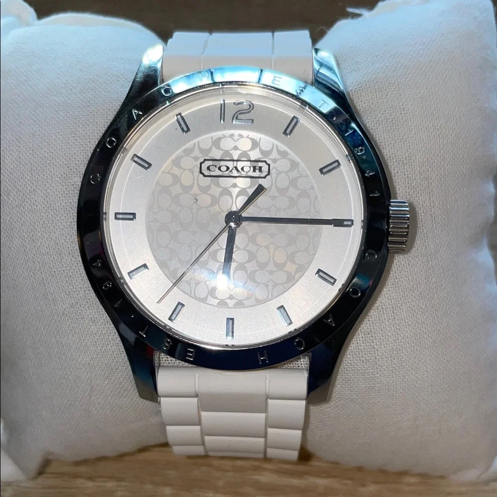 Coach elegant watch