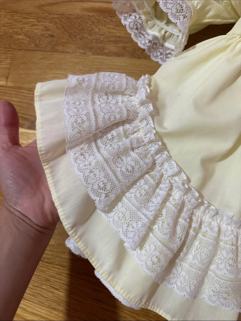 N/A bow fabric