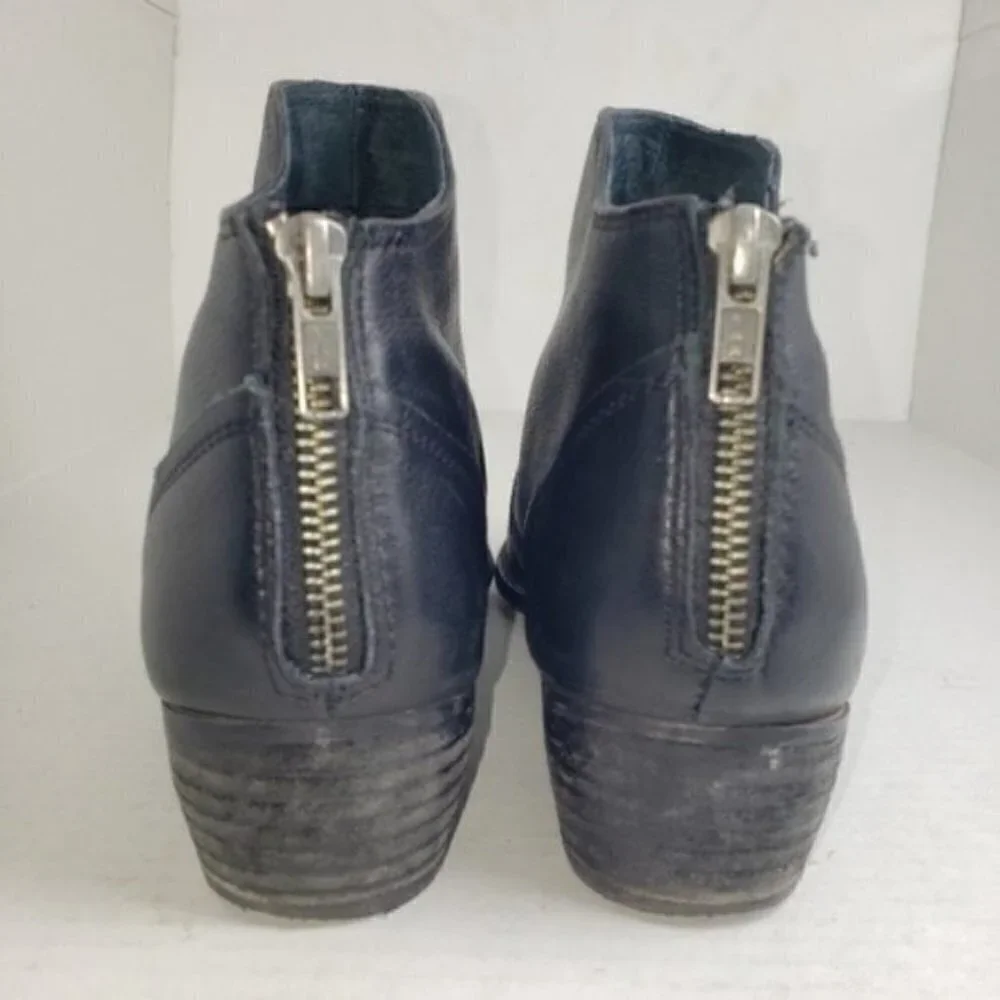 Seychelles Black Closed Toe Zip Booties Sz 10