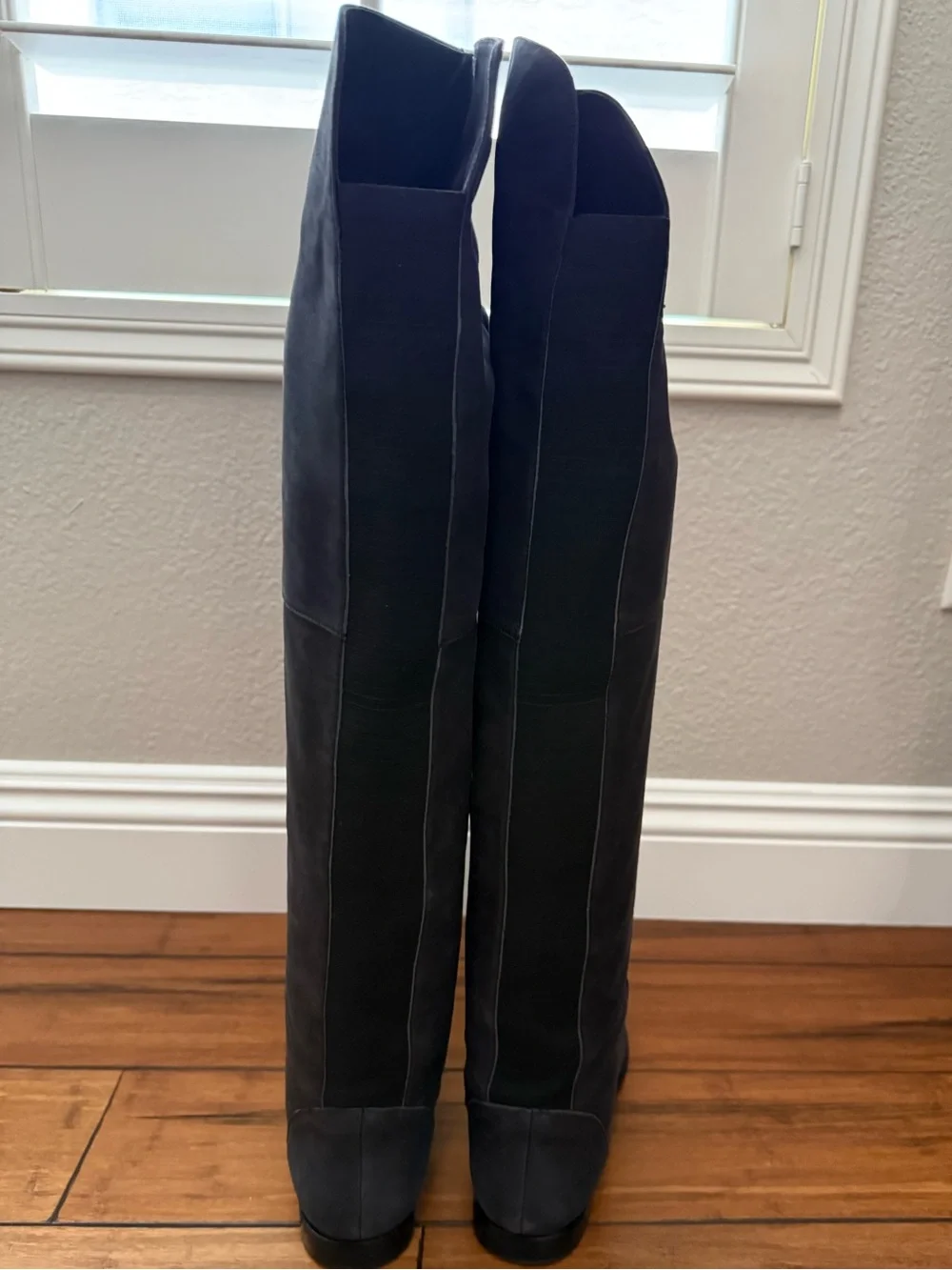 Over-The-Knee Black Women's Boots - Sleek Tall Fashion