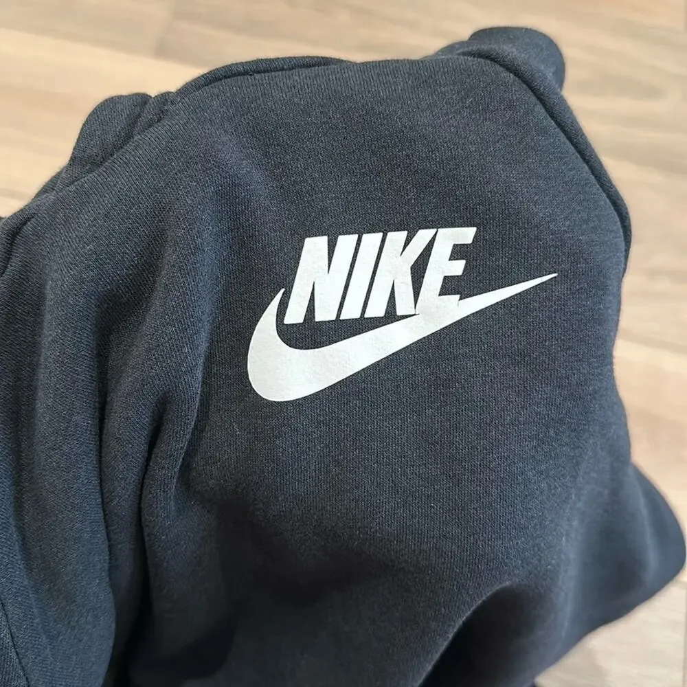 Nike good preowned