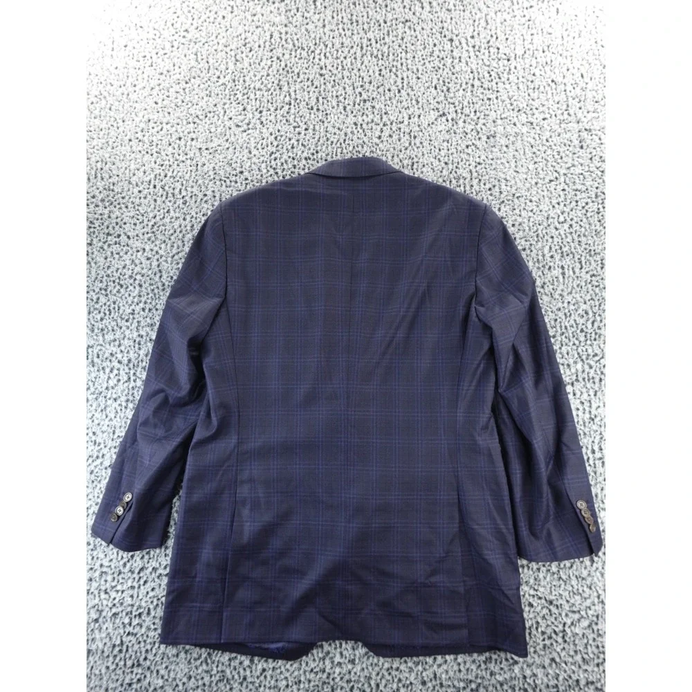 Loro Piana has formal