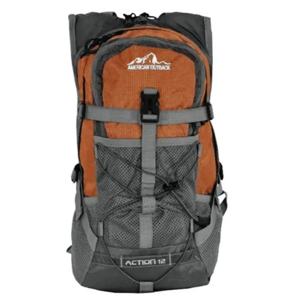 New without tags WORLD FAMOUS SPORTS® AMERICAN OUTBACK ACTION 12 HYDRATION PACK‎