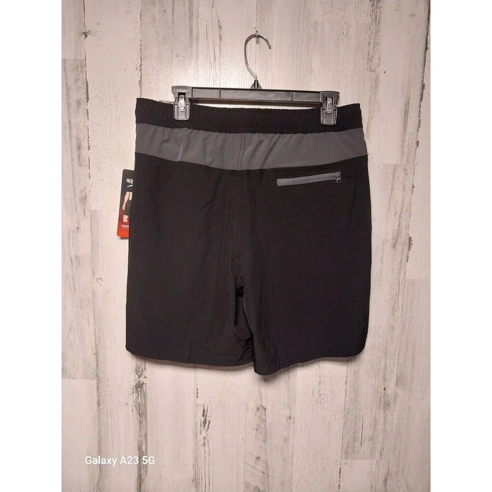 Speedo waist 33