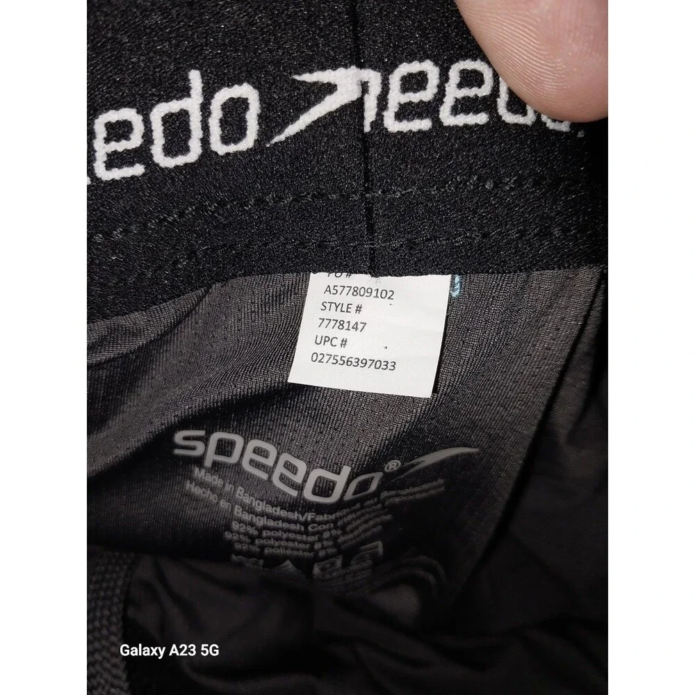 Speedo waist 33