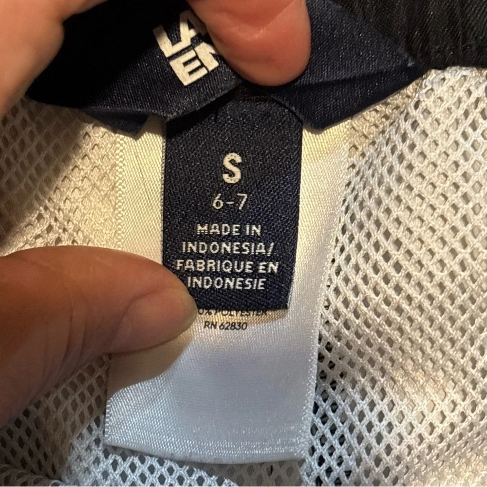 Lands End comfortable mesh