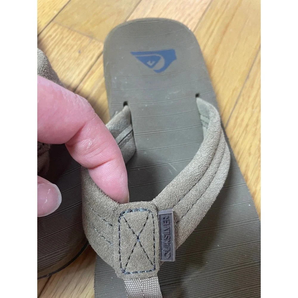 Quiksilver flip flop