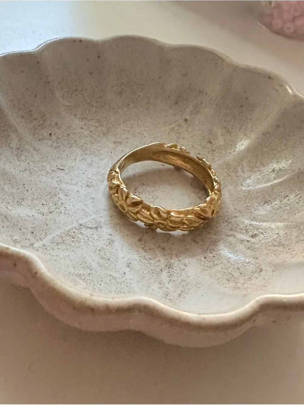 N/A delicate gold