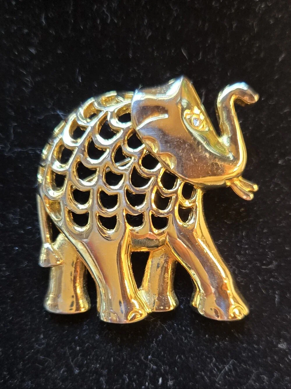 Source Unknown gold tone
