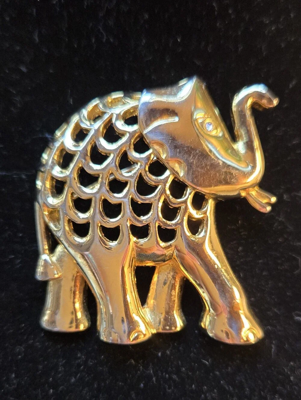 Source Unknown gold tone