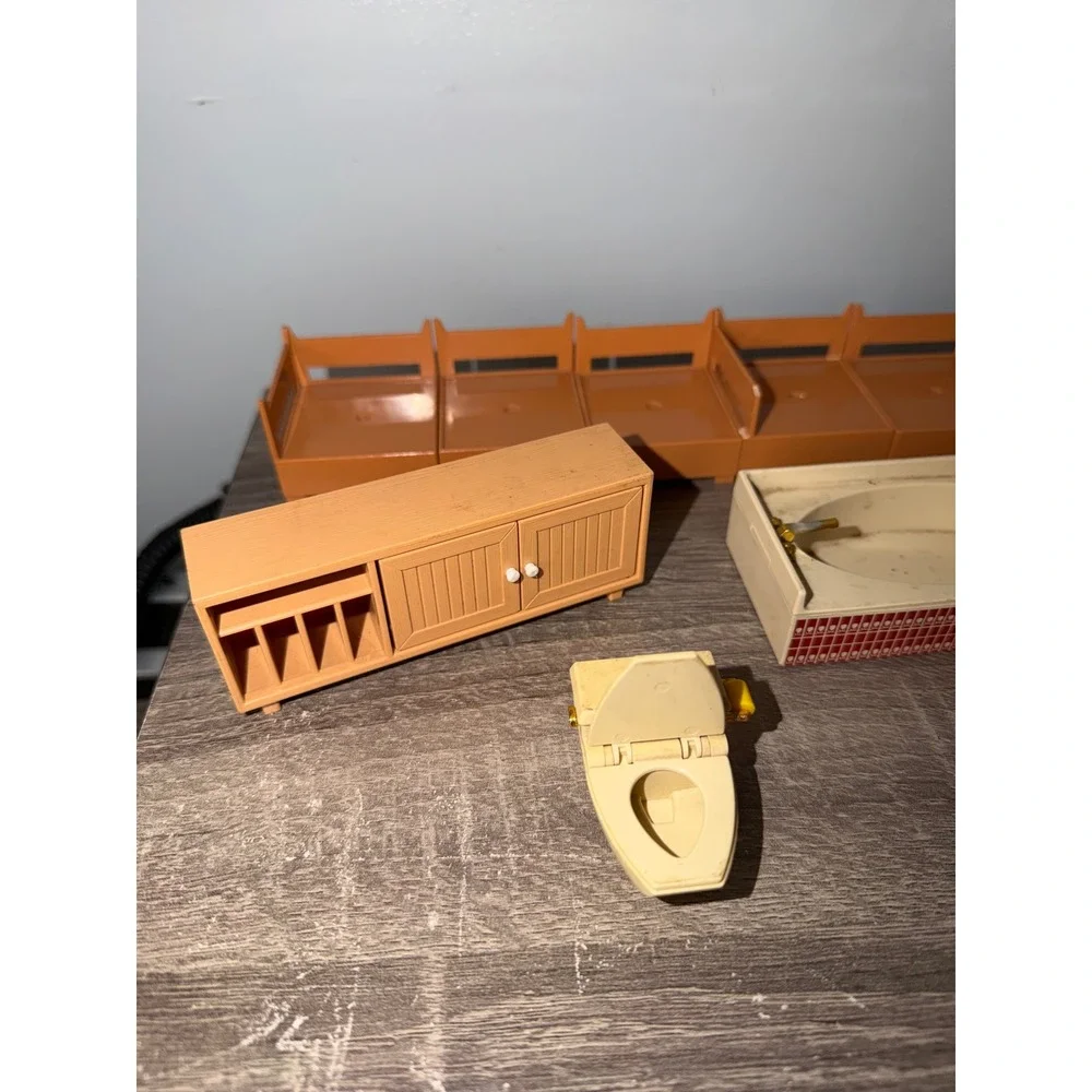 Tomy vintage dollhouse