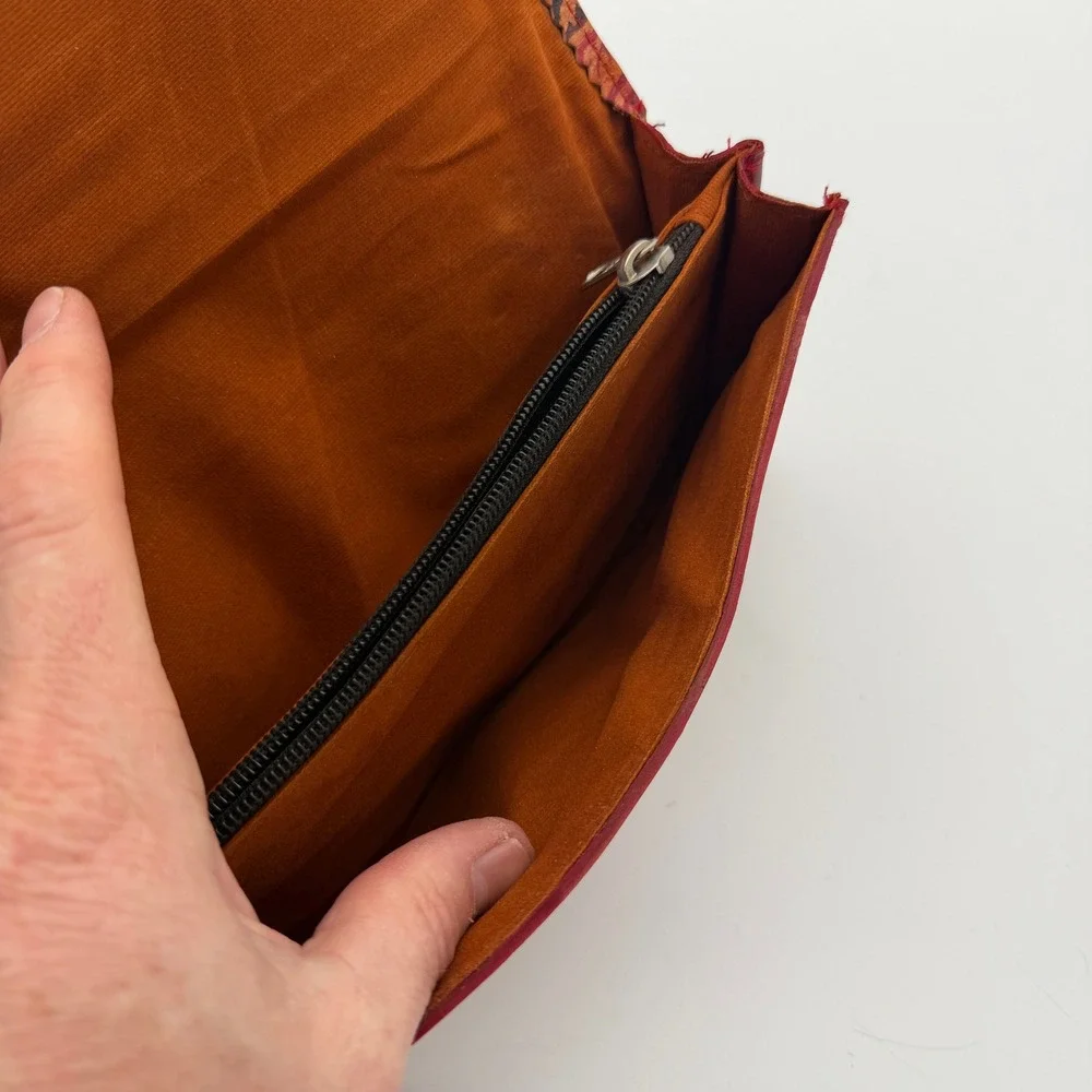 N/A handcrafted leather